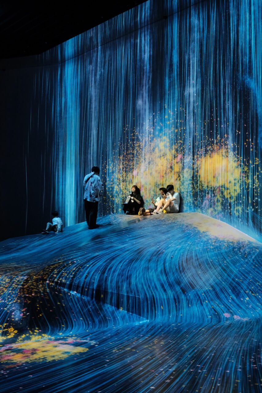 Glorious teamLab Borderless